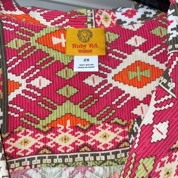NWOT ruby rd blouse - Picture 3 of 3